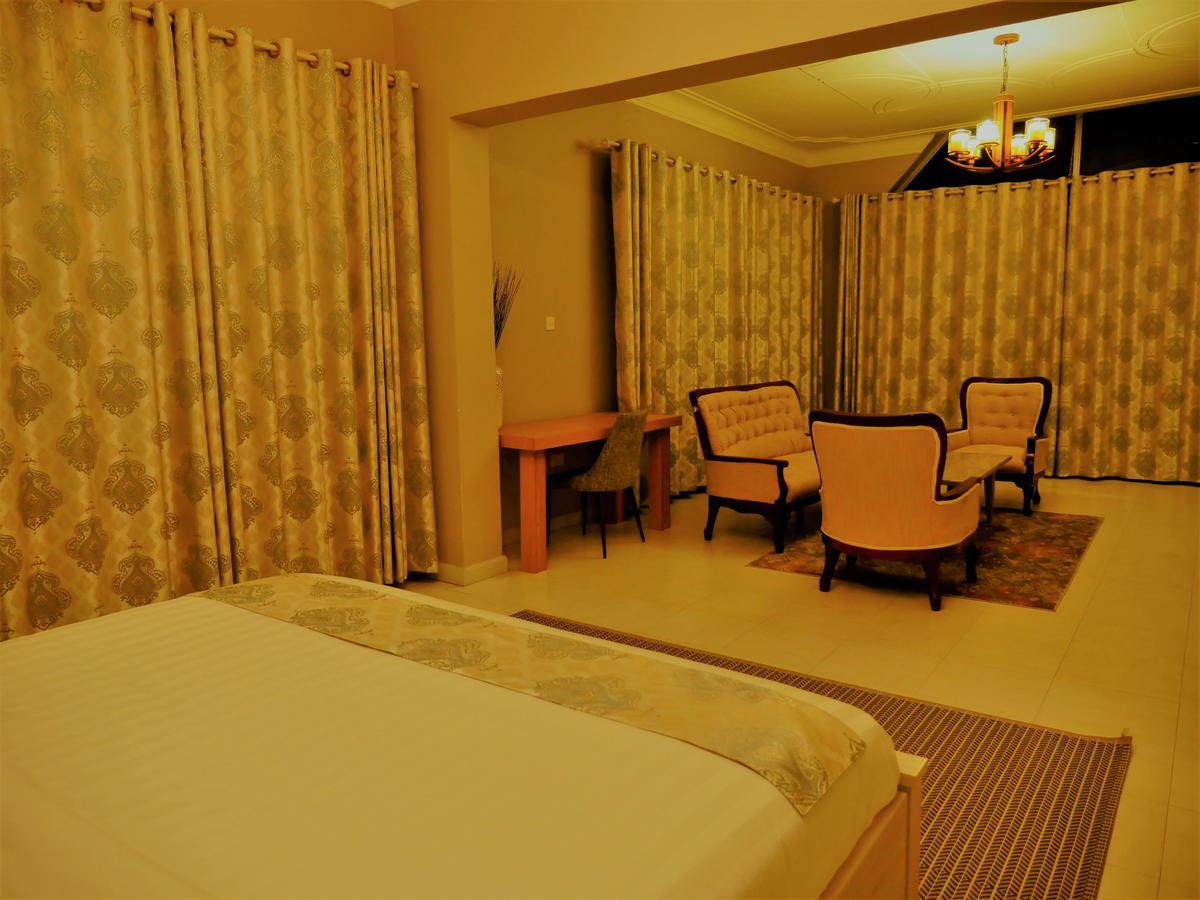 Ivory Castle Limited Hotell Kampala Exteriör bild