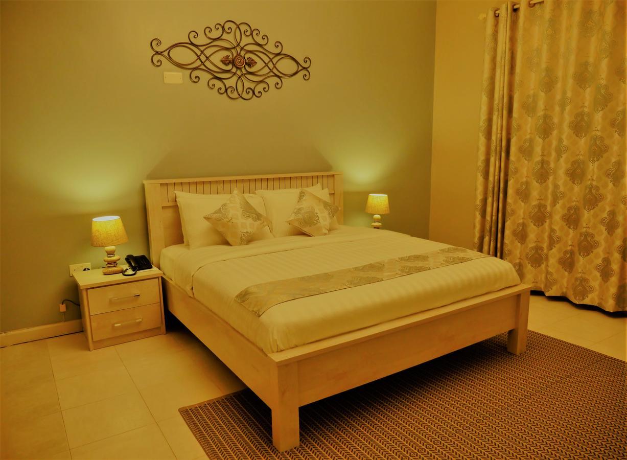 Ivory Castle Limited Hotell Kampala Exteriör bild