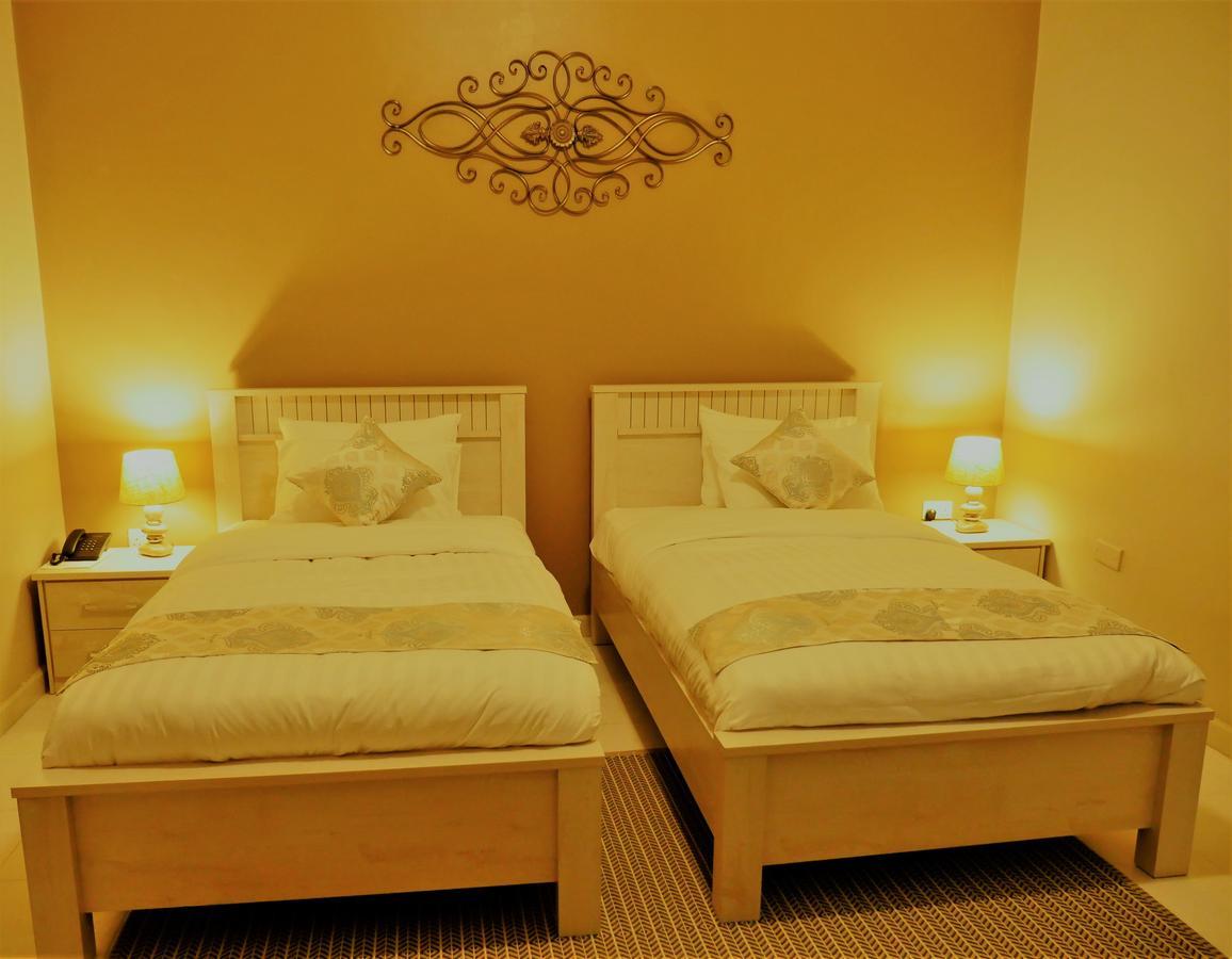 Ivory Castle Limited Hotell Kampala Exteriör bild