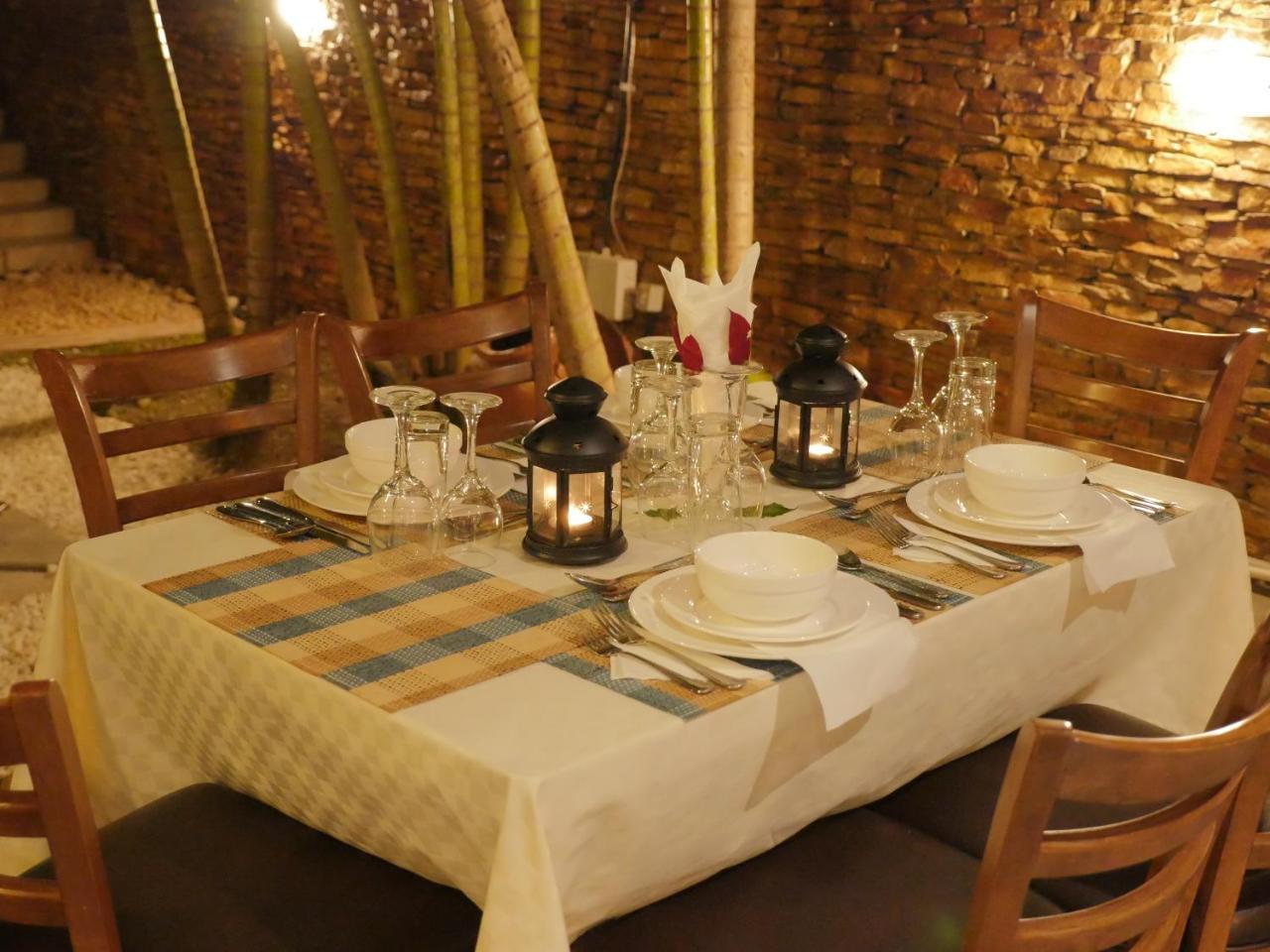 Ivory Castle Limited Hotell Kampala Exteriör bild