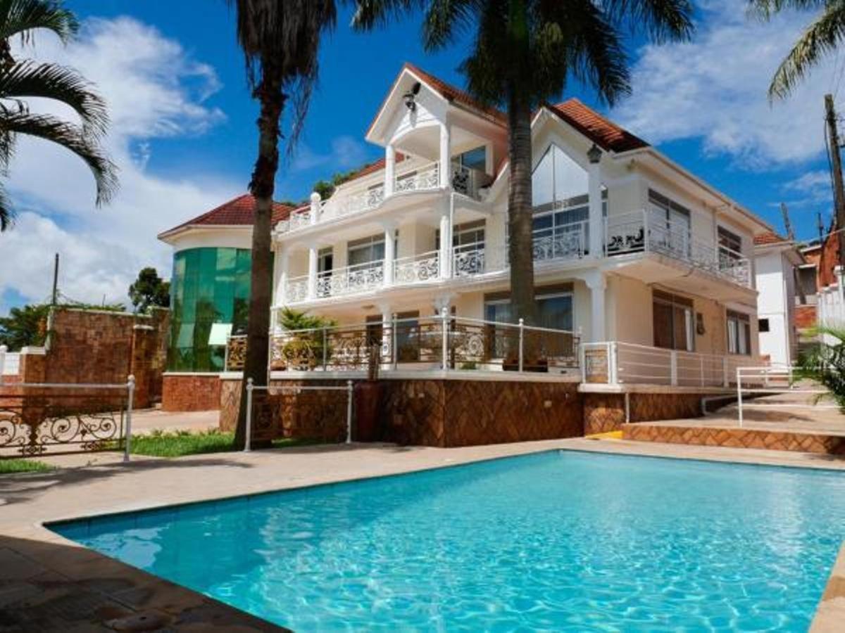 Ivory Castle Limited Hotell Kampala Exteriör bild